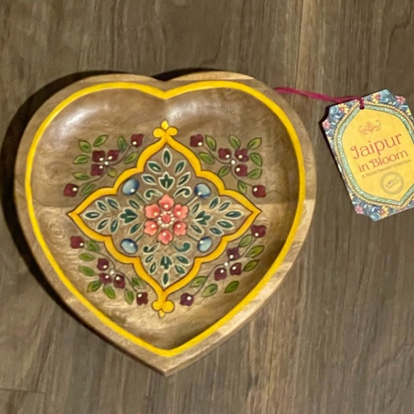 Jaipur in Bloom Handpainted Heart Made in Indian NWT - Picture 3 of 7